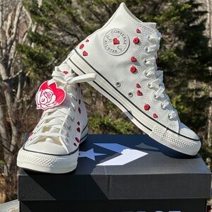 Converse All Star Hearts and Roses High Canvas Casual Sneaker Womens 10 NEW